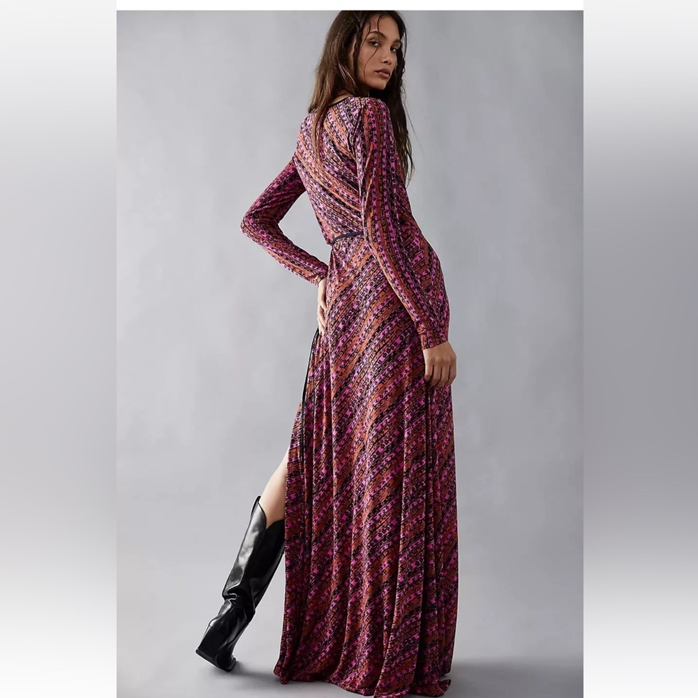 Free People NWT Size M Beautiful Textured Maxi Dress New